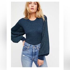Free People “Let It Shine” Cropped Knit Size Medium Sweater